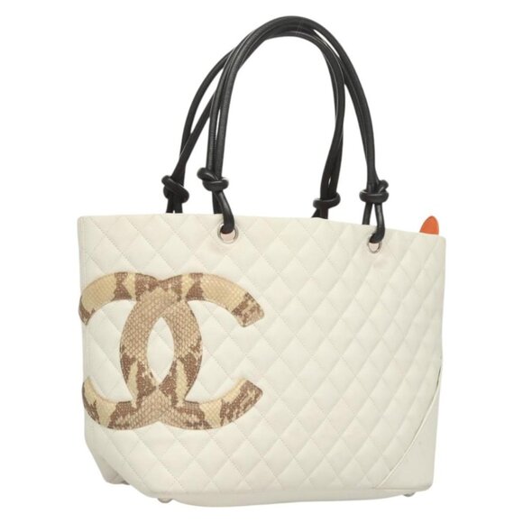 CHANEL Matelasse Cambon Line COCO Mark Tote Bag Lamb Skin White CC Auth - Picture 2 of 16